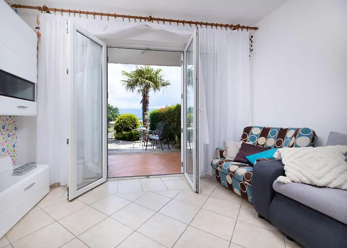 Mirta By Interhome سيلو