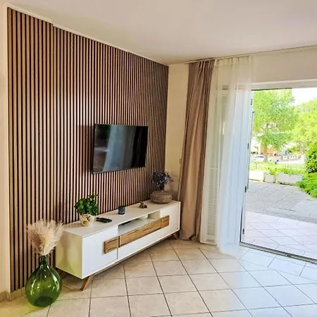 Mirta By Interhome דירה *